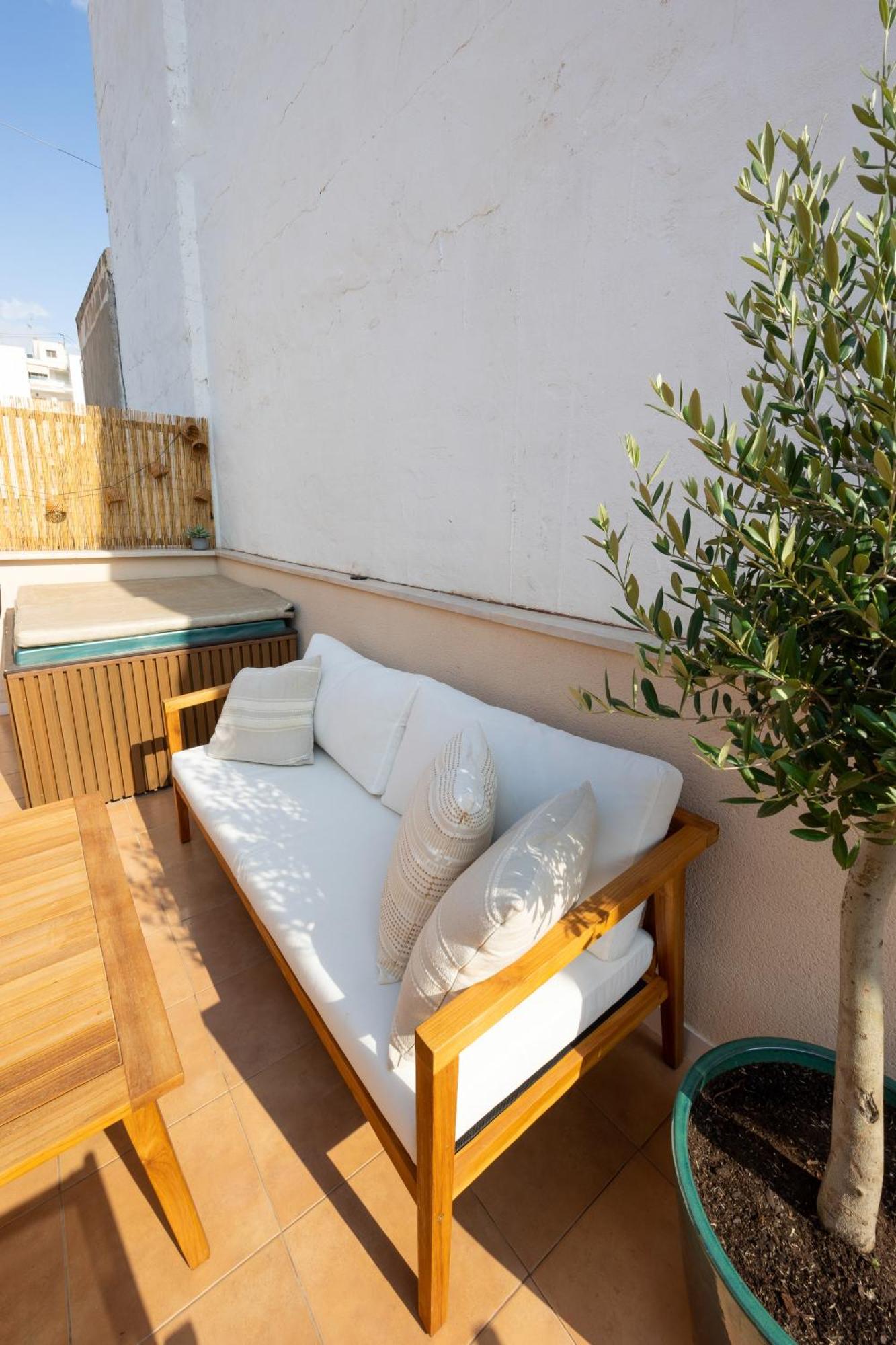 Casas 349H Alicante City Centre Trafalgar Exterior photo
