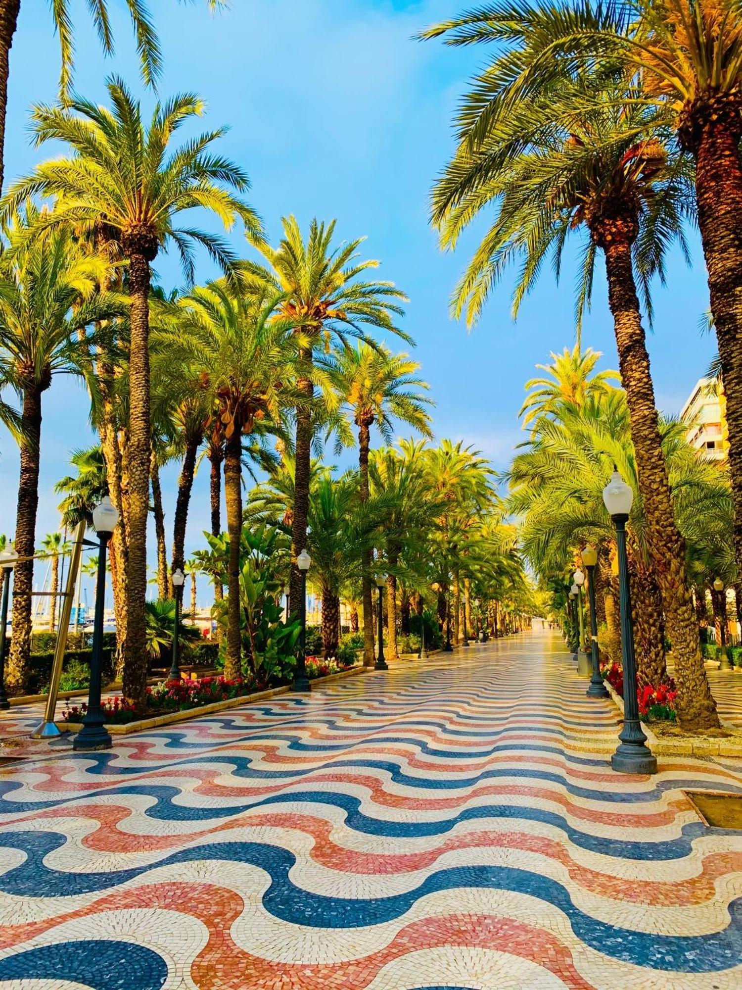 Casas 349H Alicante City Centre Trafalgar Exterior photo